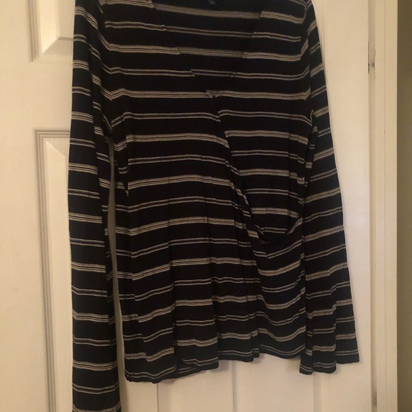 Wrap top - Picture 3 of 3